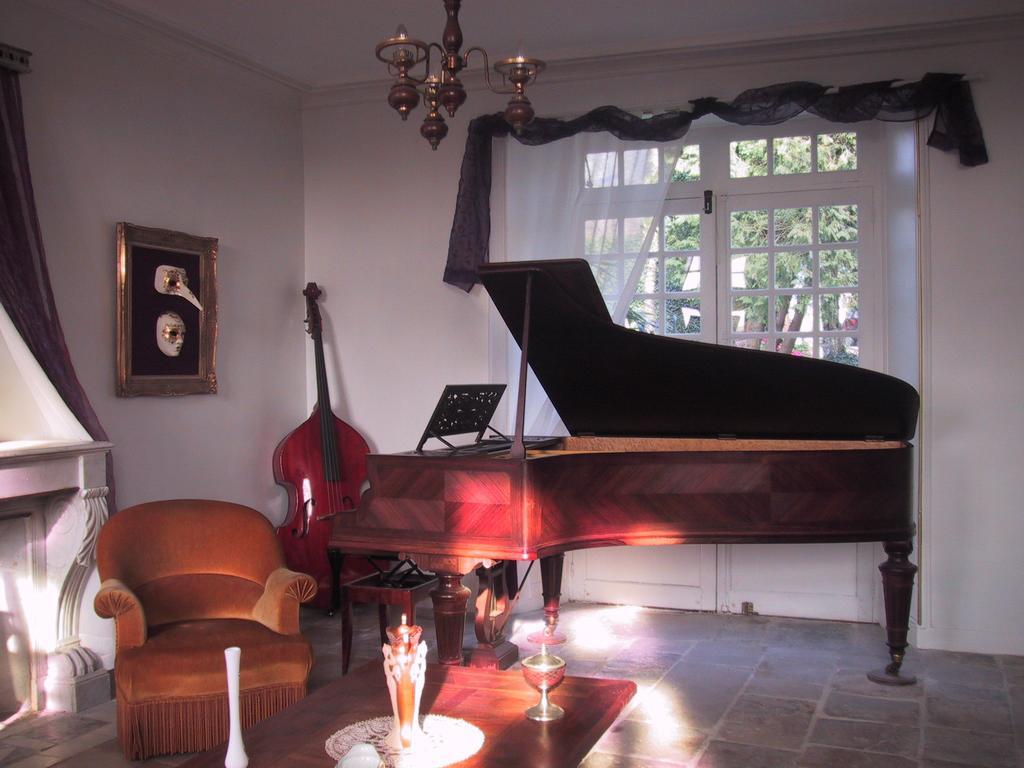 Le Relais Du Mont Chauve Bed & Breakfast Caumont-Sur-Aure Екстериор снимка