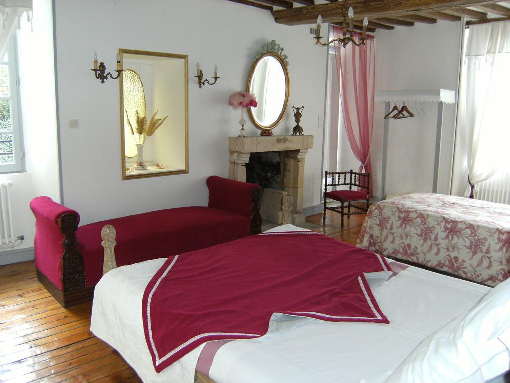 Le Relais Du Mont Chauve Bed & Breakfast Caumont-Sur-Aure Стая снимка