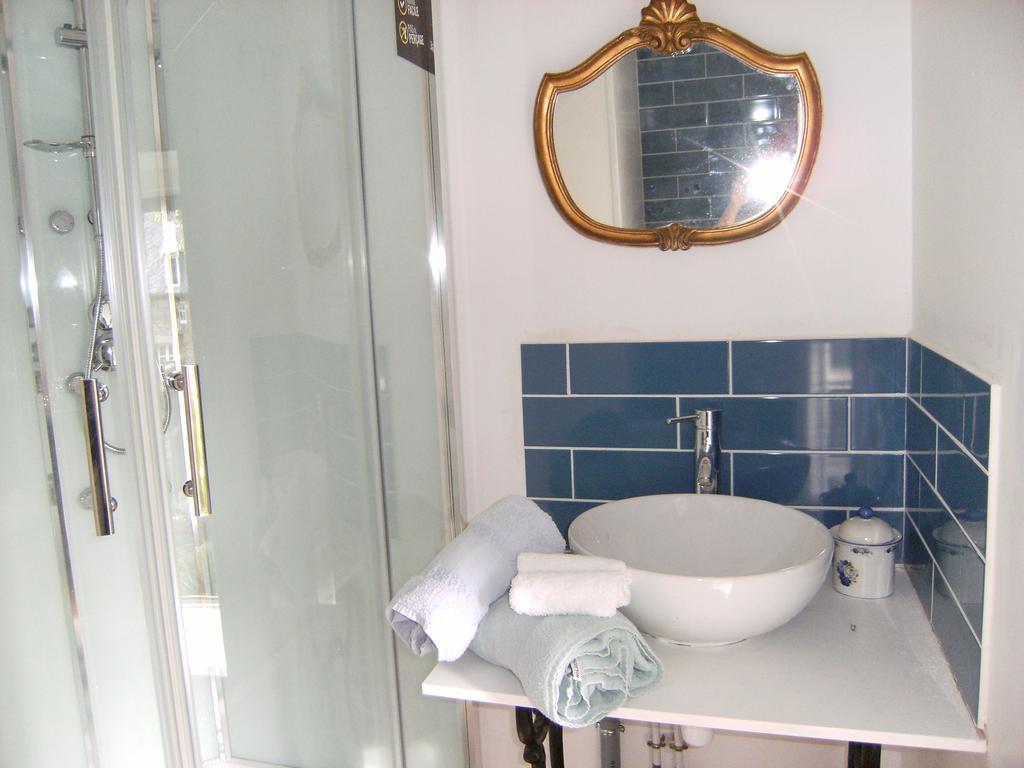 Le Relais Du Mont Chauve Bed & Breakfast Caumont-Sur-Aure Екстериор снимка